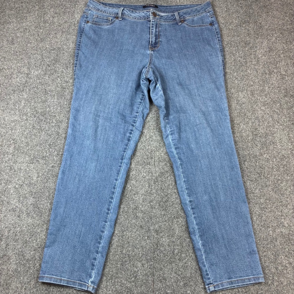 Roz & Ali Womens Size 16 W38 Medium Wash Straight Leg Stretch Denim Jeans